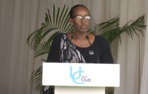 Kwibuka30: Jeannette Kagame yifatanyije n’intwaza za Nyanza na Huye