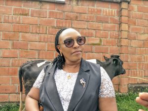Dr Uwamariya asaba urubyiruko rugiye gushaka gutekereza uko ruzarera abana ruzabyara