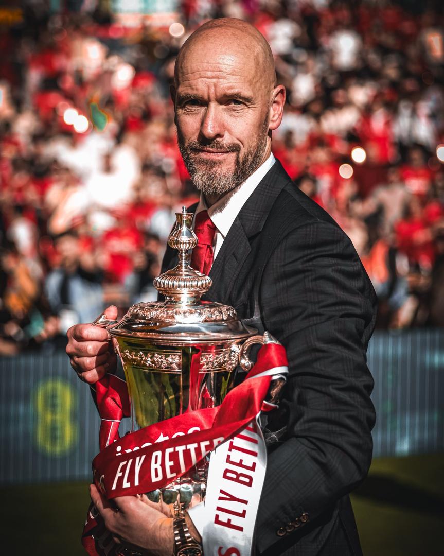 Manchester United yemeye gukomezanya na Erik ten Hag mu mwaka utaha w’imikino