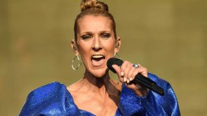 Celine Dion yatangaje ko agiye kongera kuririmba ku kabi n’akeza