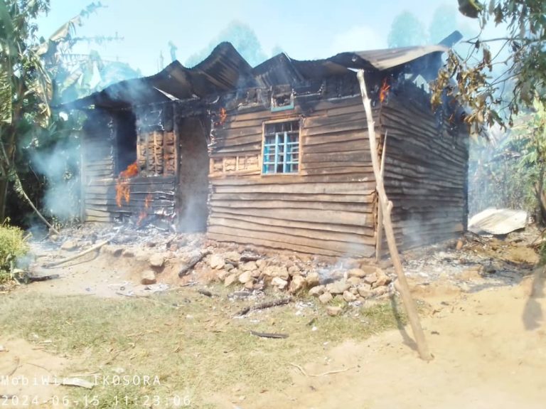 Nyamasheke: Inzu y’umuryango w’abantu 4&nbsp; yafashwe n’inkongi y’umuriro