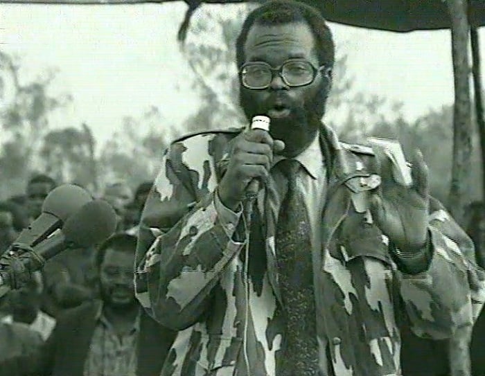 Guverinoma ya Kambanda yashyizeho umurongo ngenderwaho ku bacuruzi wo kugura imbunda