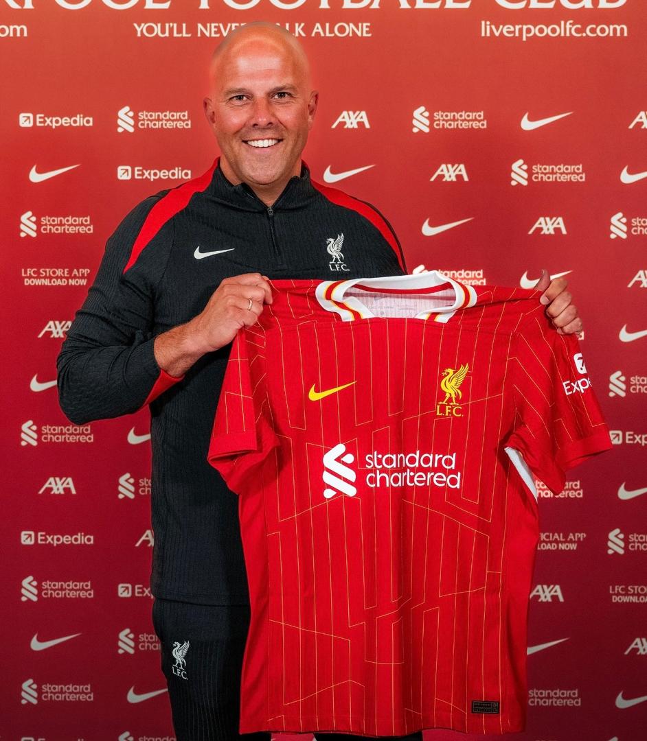 Liverpool yerekanye umutoza mushya