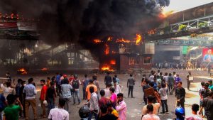 Bangladesh hakomeje imyigaragambyo yaguyemo abagera kuri 50