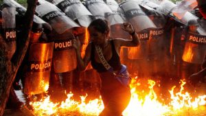 Venezuela: Hazindukiye imyigaragambo isaba Nicolas Maduro kwegura &nbsp;