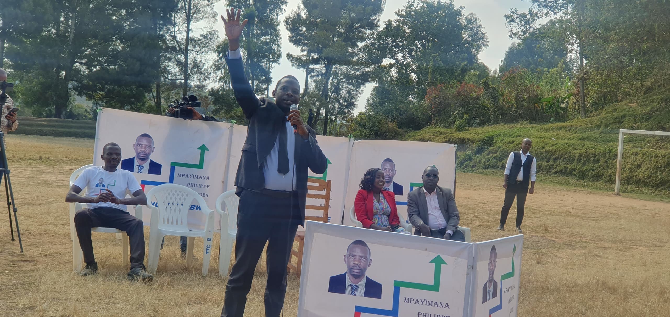 Nyaruguru: Mpayimana yabijeje guteza imbere ubuhinzi n’ubworozi