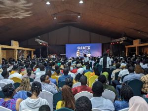 Masamba yasabye abahanzi kureka itabi no gusamara