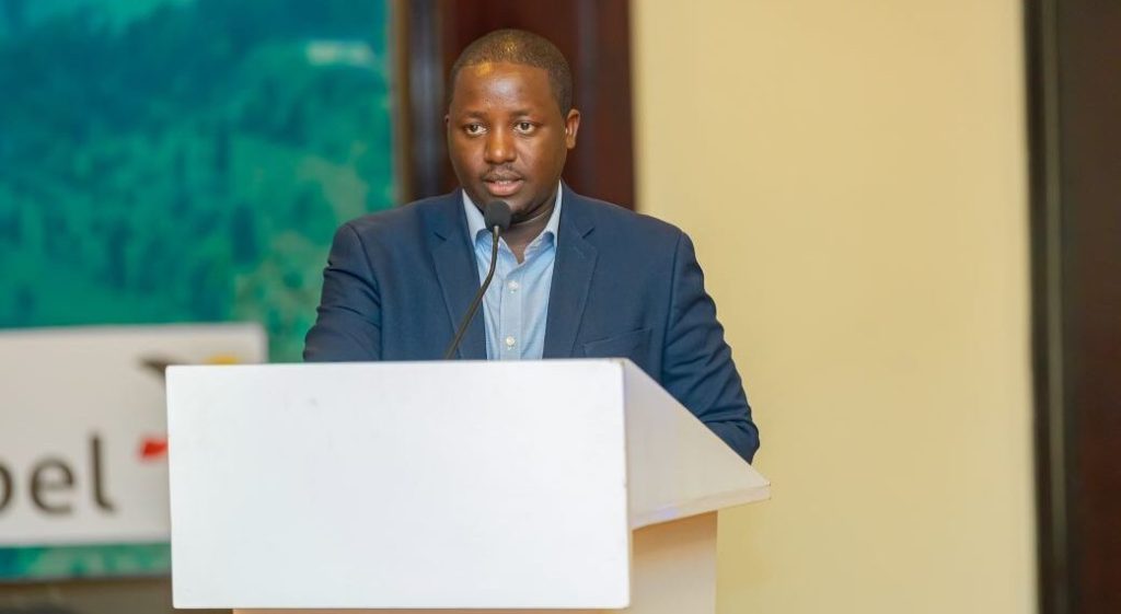 Umunyamabanga Uhoraho muri Minisiteri y’Ibidukikije ari gukorwaho iperereza