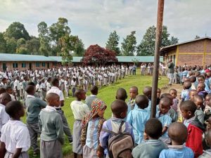 Musanze: Ababyeyi bishimira ko abana babo basigaye bakorera ibizamini bya Leta hafi