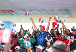 Munyakazi yavuye imuzi isano y’Abikorera na Politiki  