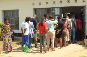 Abarwayi n’abakozi bishimiye gutorera mu bitaro bya Ngoma