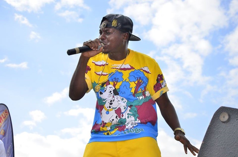 Bull Dogg yanenze ubunebwe buri mu bahanzi