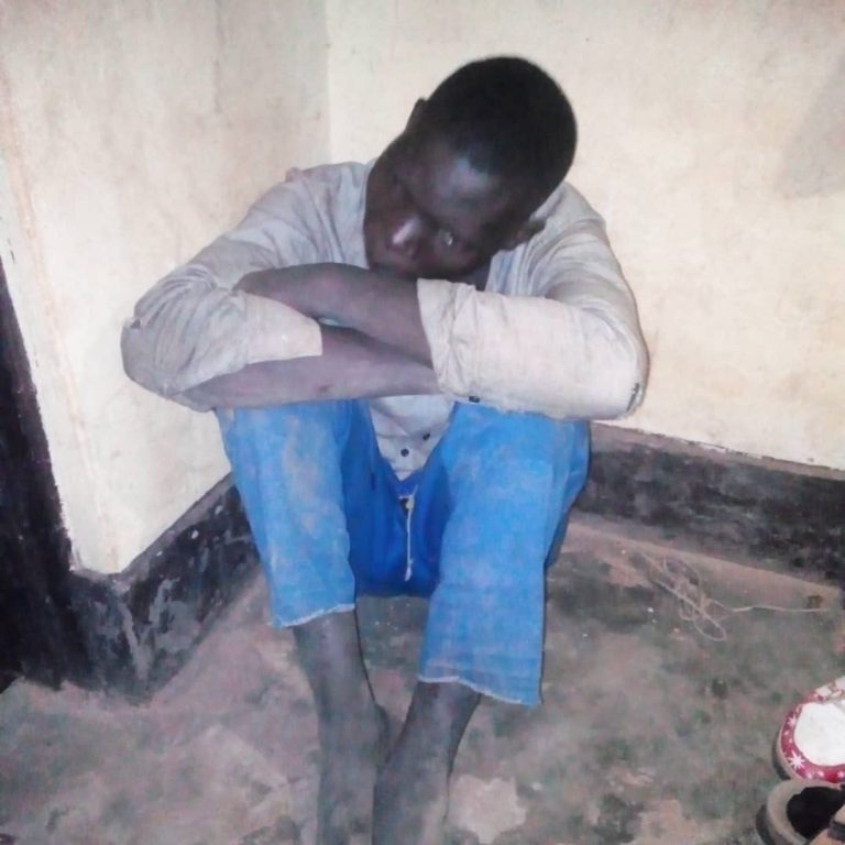 Rusizi: Uwari utaramara icyumweru afunguwe yatawe muri yombi ashikuje telefoni umukobwa