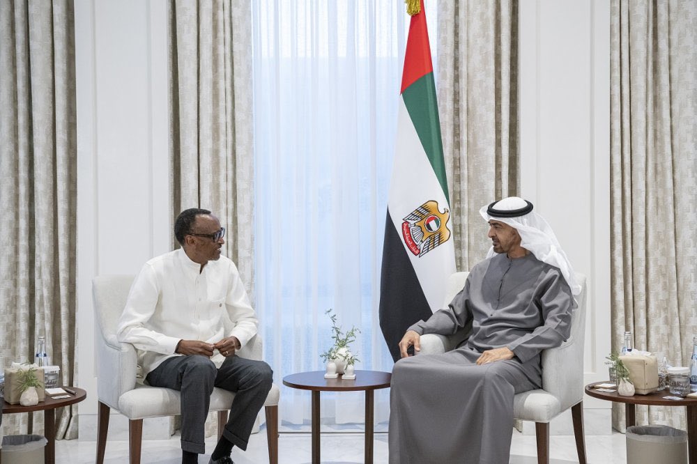 Perezida Kagame yanyuzwe no guhamagarwa na Perezida wa UAE amwifuriza ishya n’ihirwe