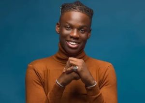 Rema yikomye abatamufata nk’icyamamare mu muziki wa Nigeria