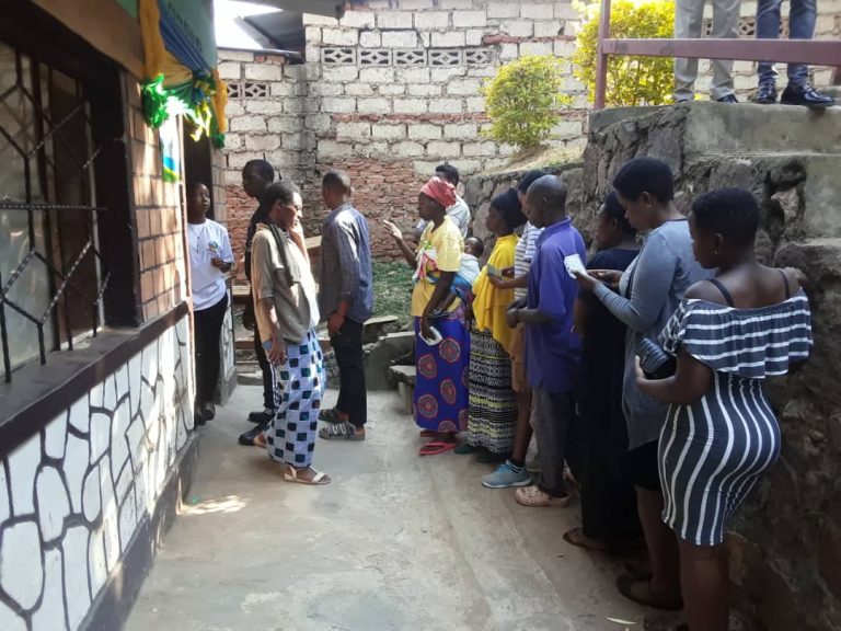 Abanyarwanda ntibatonzwe no gutorera rimwe Perezida n’Abadepite