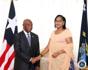Amb Mbabazi yatanze impapuro zimwemerera guhagararira u Rwanda muri Liberia