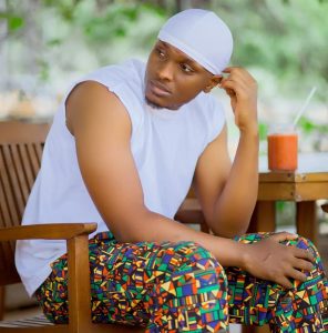 Passy Kizito yagaragaje ibimutera gutinda gutanga indirimbo nshya