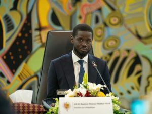 Paris: Ababitabiriye Olempike basabwe kwirinda ibirimo ivanguramoko n’intambara