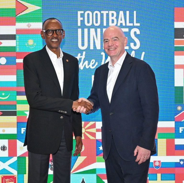 Perezida Kagame yahuye na Gianni Infantino uyobora FIFA