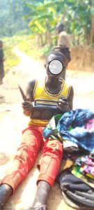 Nyamasheke: Umusore umwe yafatiwe mu nzu yiba ku manywa y’ihangu undi arabacika