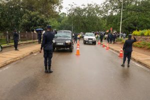 Polisi yakuyeho kwiyandikisha kuri code zirenze imwe mu gukorera Perimi