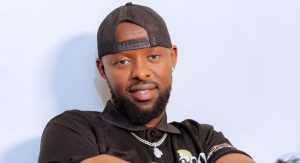 Eddy Kenzo yikomye mugenzi we wahamagariye abahanzi kwigaragambya