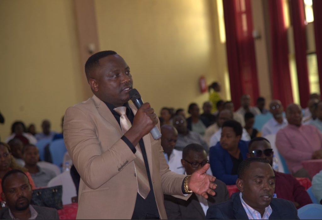 Abahesha b’Inkiko b’Umwuga basabye MINIJUST kubemerera kuba ba Noteri