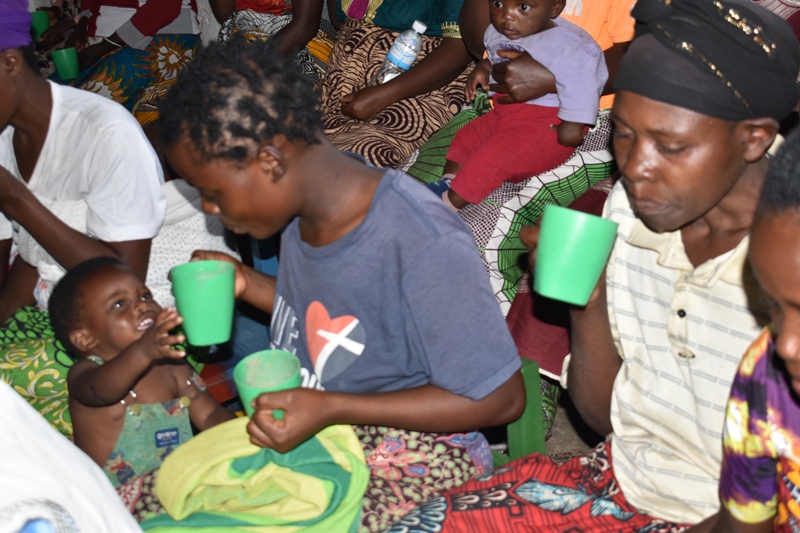 Musanze: Ababyeyi barirahira igikoma cyongewemo ifu y’inzuzi na karoti