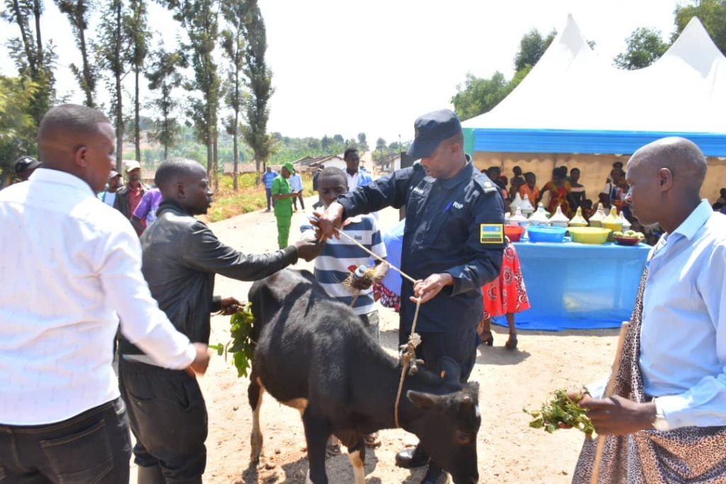 Ruhango: Barashimira Perezida Paul Kagame wabagabiye ku Muganura