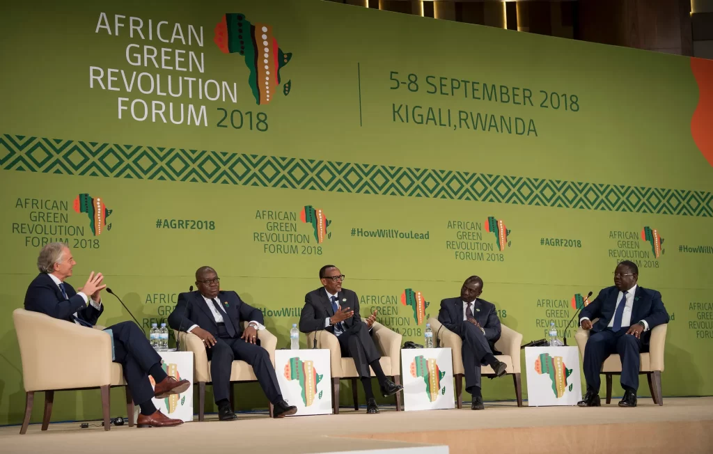 Abasaga 5,000 bategerejwe i Kigali mu nama yiga ku kwihaza mu biribwa