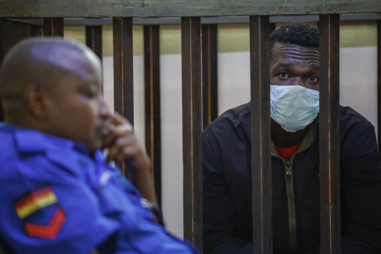Kenya: Abapolisi 5 bakekwaho gutorokesha umwicanyi ruharwa