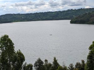 Nyamasheke:  Umusore w’imyaka 21 yarohamye mu Kivu amaze kubatizwa arapfa