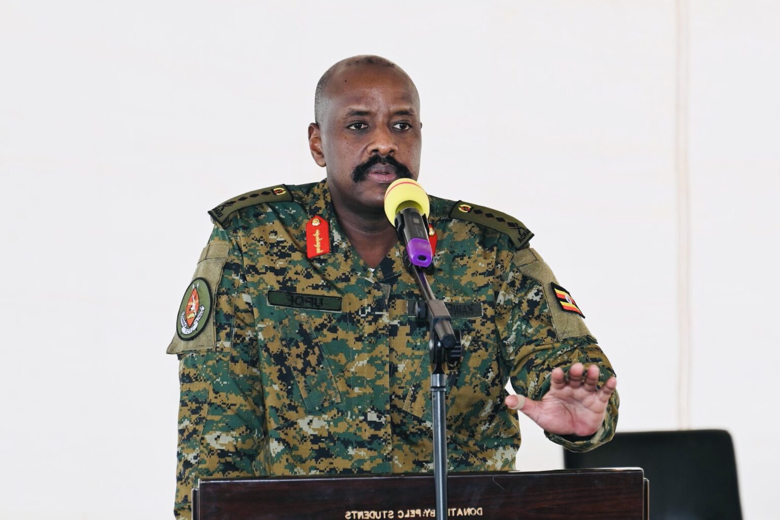 Gen. Kainerugaba Muhoozi ategerejwe i Kigali