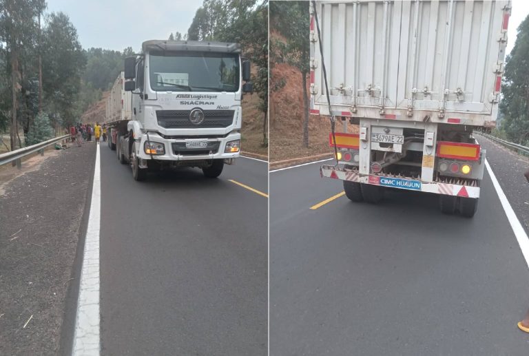 Nyamasheke:&nbsp; Yishwe n’imodoka amaze kururuka ku ikamyo yaparamiye