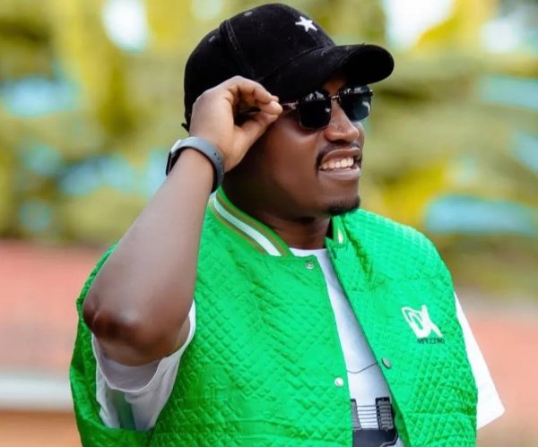 Ubufatanye bwatumye Danny Vumbi atava mu muziki The Brothers isenyuka