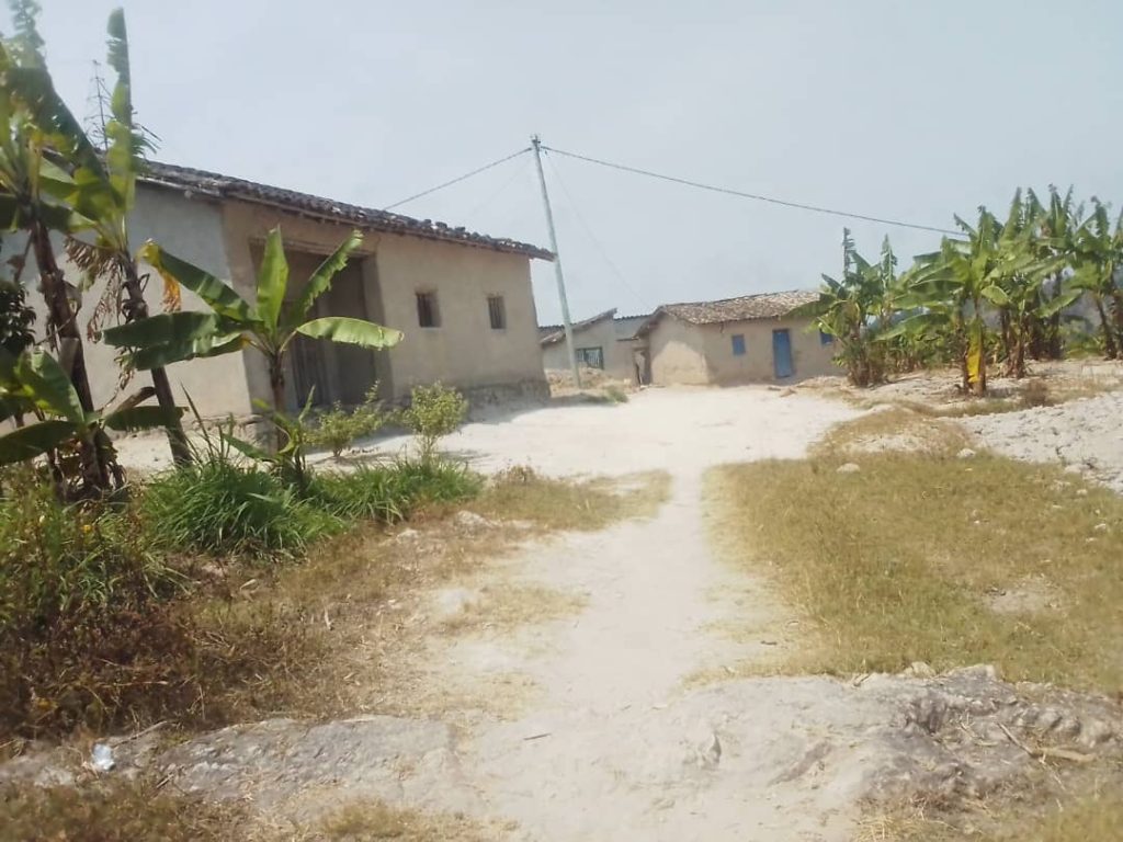 Ruhango: Umugore wibanaga yasanzwe mu muferege yapfuye