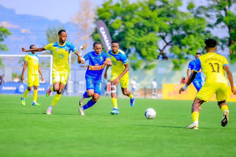 Rayon Sports yanganyije n’Amagaju y’abakinnyi 10