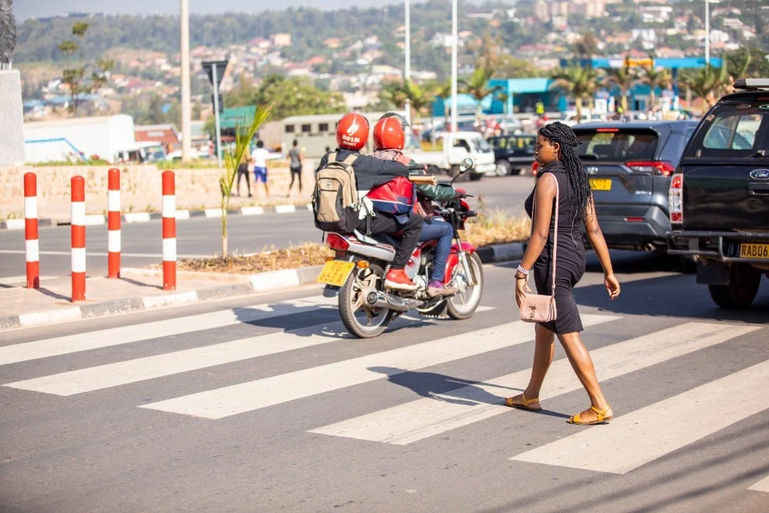 Kigali: Abanyamaguru babangamira ibinyabiziga bihanganirijwe
