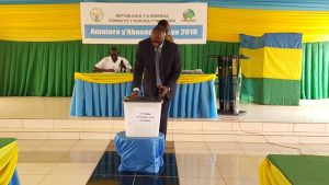 Abakandida Senateri baratangira kwiyamamaza kuri uyu wa Mbere&nbsp;