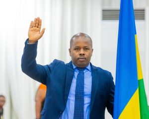 Kigali: Meya Dusengiyumva akimara gutorwa yahize gutera ibiti miliyoni 3&nbsp;