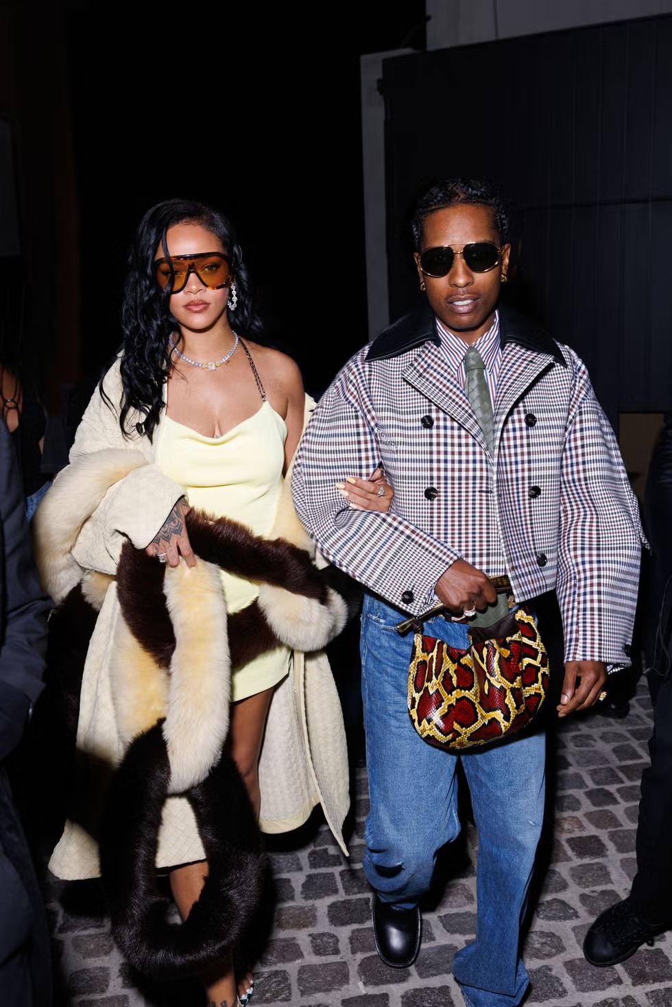 Impamvu Rihanna atagishishikazwa no kujya mu tubyiniro