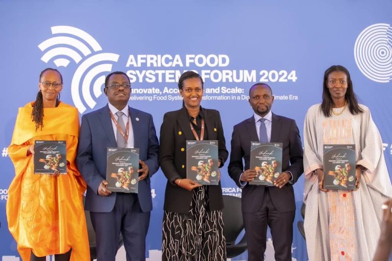 Jeannette Kagame ashyigikiye ‘Uruhimbi’ igitabo cyigisha guteka neza