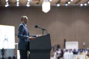 Perezida Kagame yanenze abayobozi barebera abakorera amarorerwa mu madini
