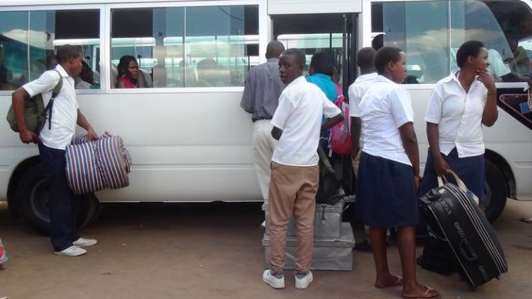 MINEDUC iributsa ababyeyi kohereza abana ku mashuri ku gihe
