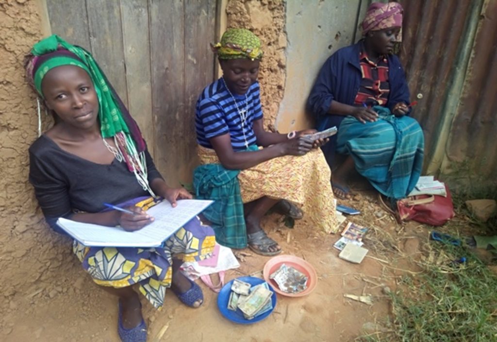 Musanze: Kwizigamira 1 200 buri kwezi bibagoboka mu itangira ry’amashuri