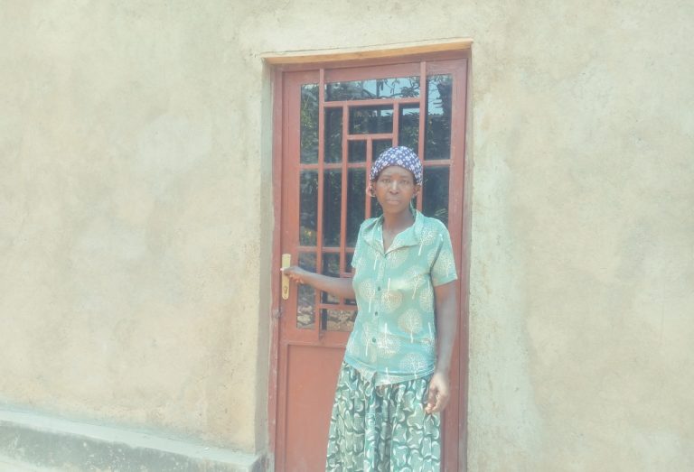 Karongi: Uwasenyewe n’ibiza Leta yamwubakiye inzu ya miliyoni 10 Frw