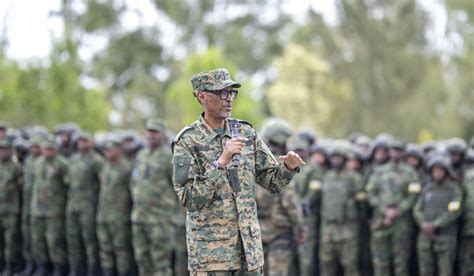 Perezida Kagame yazamuye mu ntera ba Ofisiye 654 ba RDF 