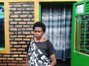 Iburasirazuba: Kampire yubakiwe inzu na ba Mutimawurugo aruhuka kunyagirwa