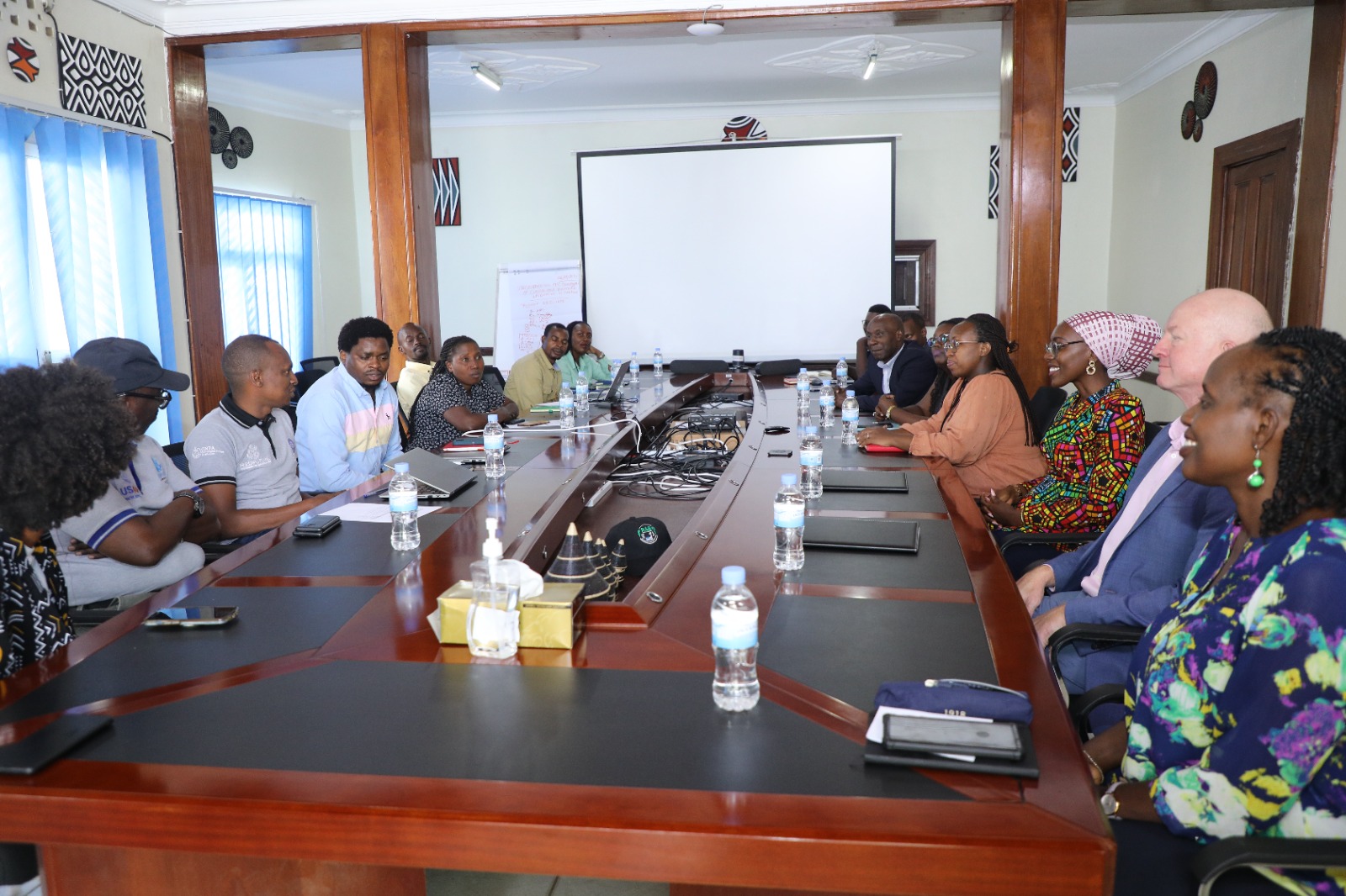 Urubyiruko rukora ubuhinzi n’Ubworozi rugiye gufashwa kwiyungura ubumenyi